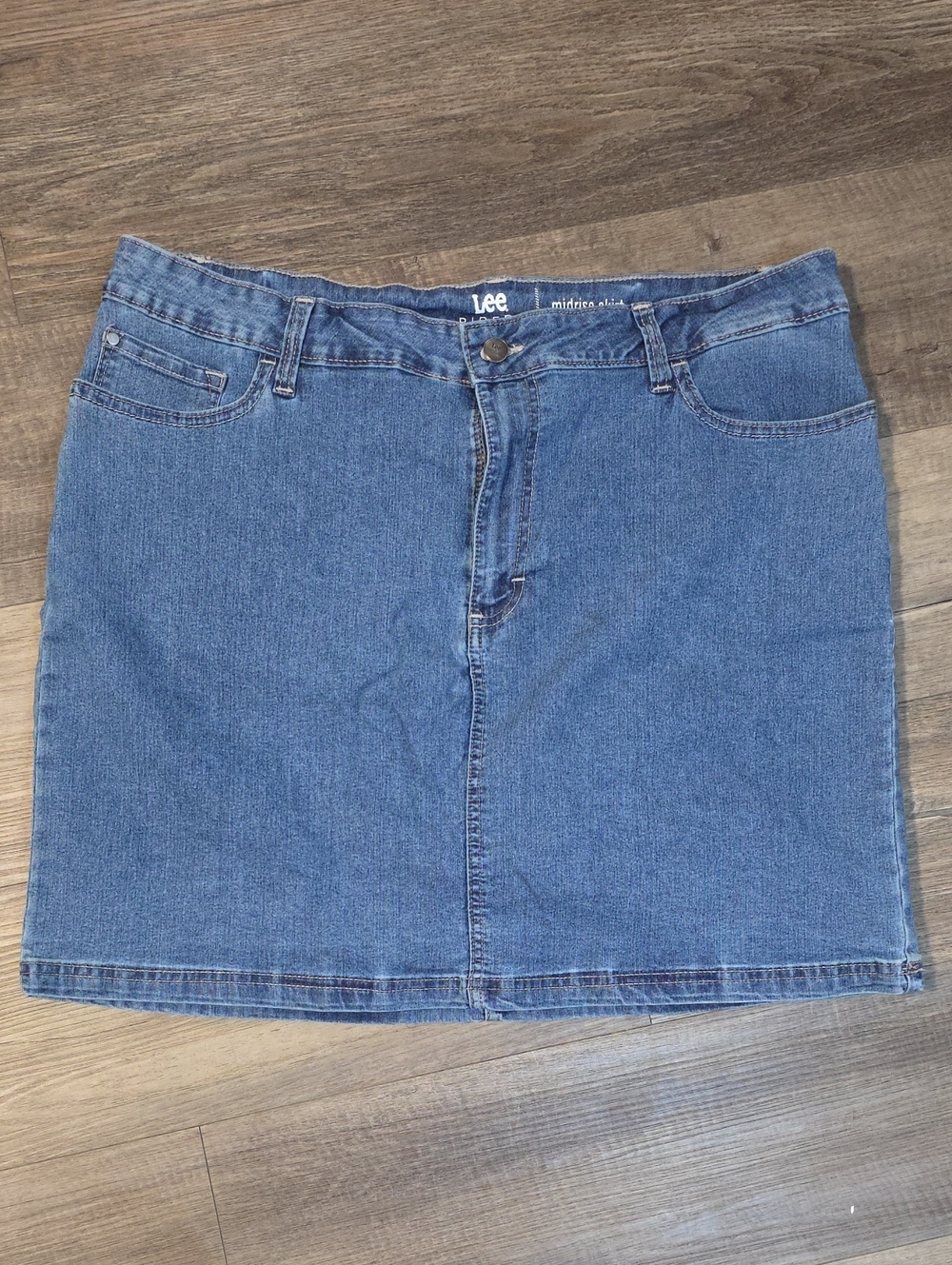 Lee Riders Mid Rise Blue Jean Skirt Skort Size 20 M